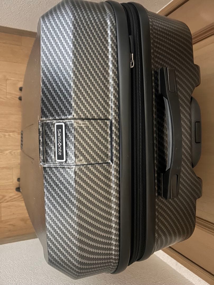 Samsonite カーボンファイバー風キャリーケース 大
