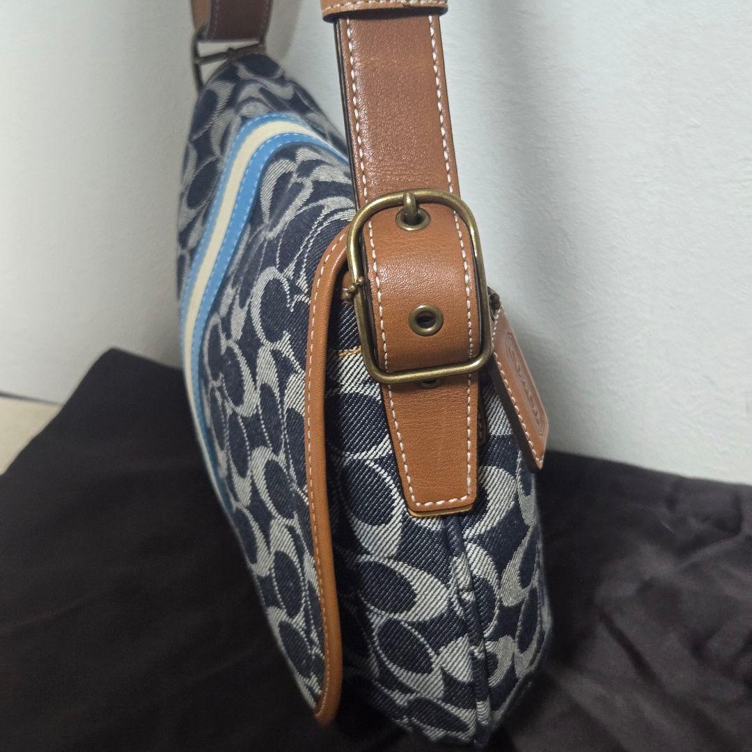 COACH デニムショルダーバッグ　コーチデニムワンショルダー　シグネチャー
