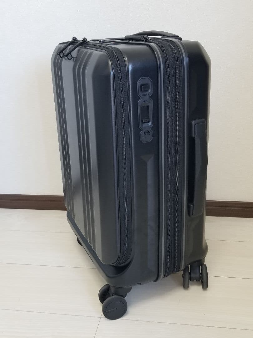 デカかるEdge キャリーケース マットブラック 37Ｌ+7Ｌ