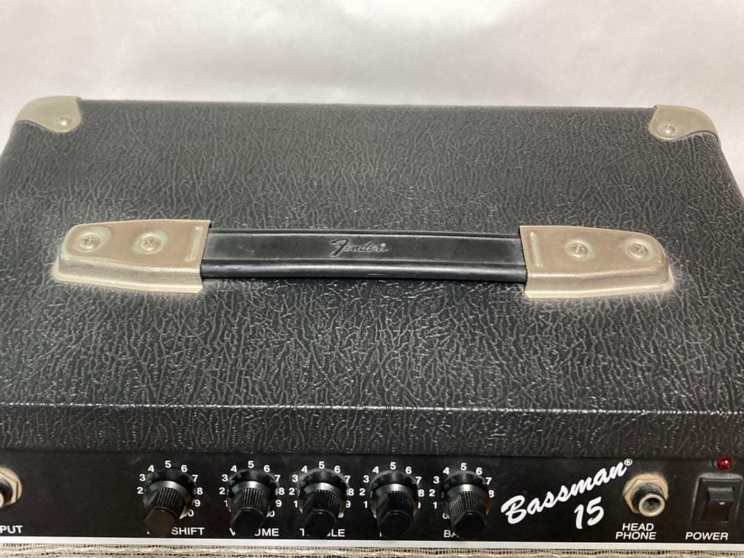 ベース Fender Japan Bassman15