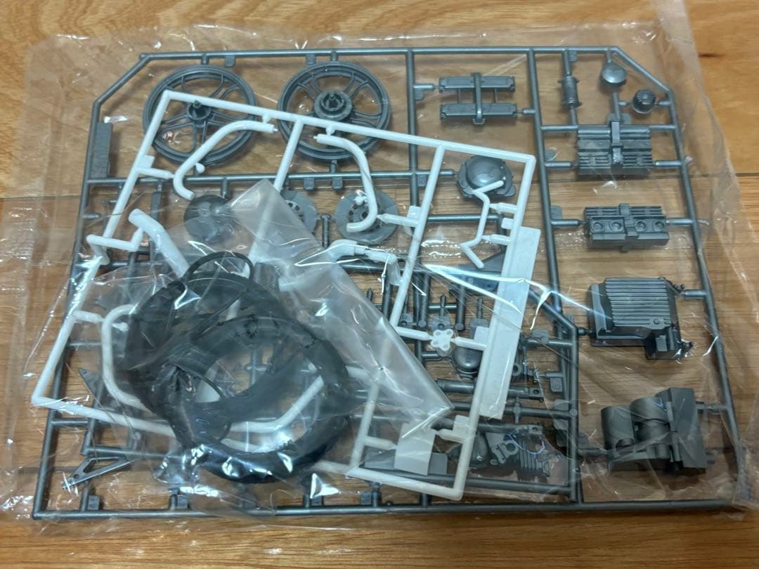 アオシマ 1/12 俺のマシン 風雲爆速ライダー XJ400D 未組立