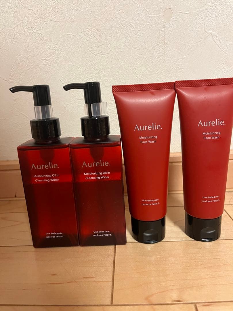 Aurelie オイルクレンジングウォーターとフェイスウォッシュ