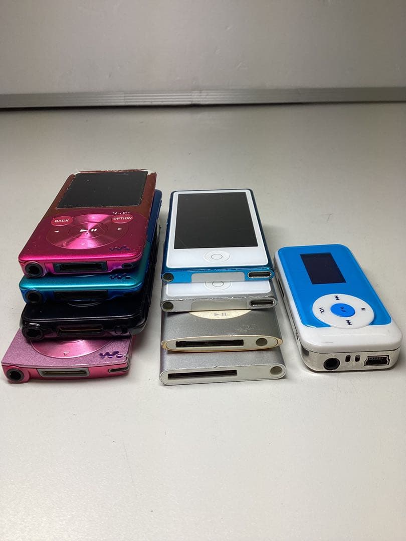 T*i様 ジャンク　SONY ウォークマン、iPod など　 まとめて9点