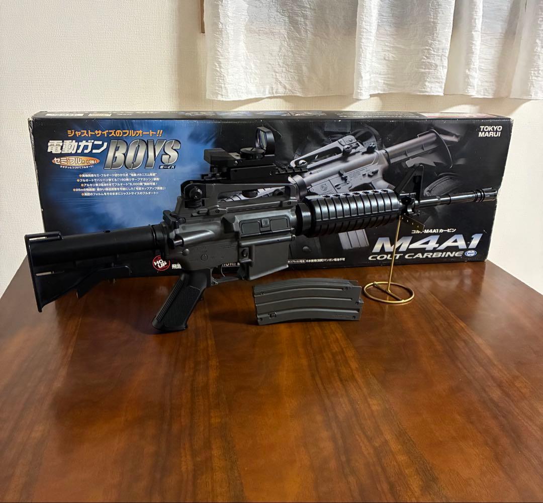 美品　東京マルイ　M4A1 カスタム品　金属ピニオン　SBD リチウム電池等々