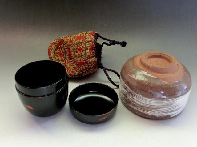 茶箱■利休茶箱 8点セット 京焼 赤絵　刷毛 振出茶入 茶碗 お茶道具 古美術■