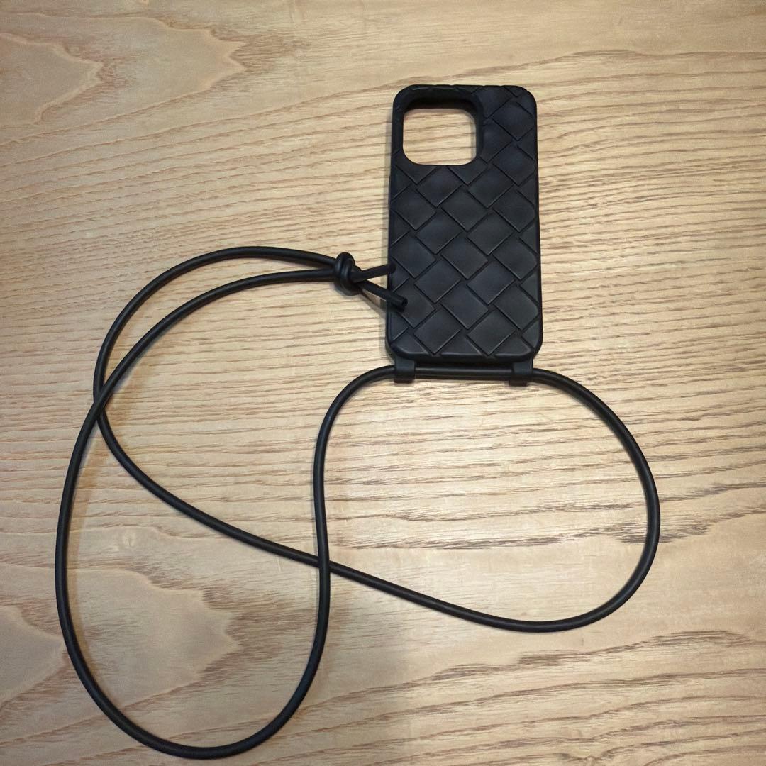 ボッテガ・ヴェネタ スマホケース（iPhone 15 Pro専用）