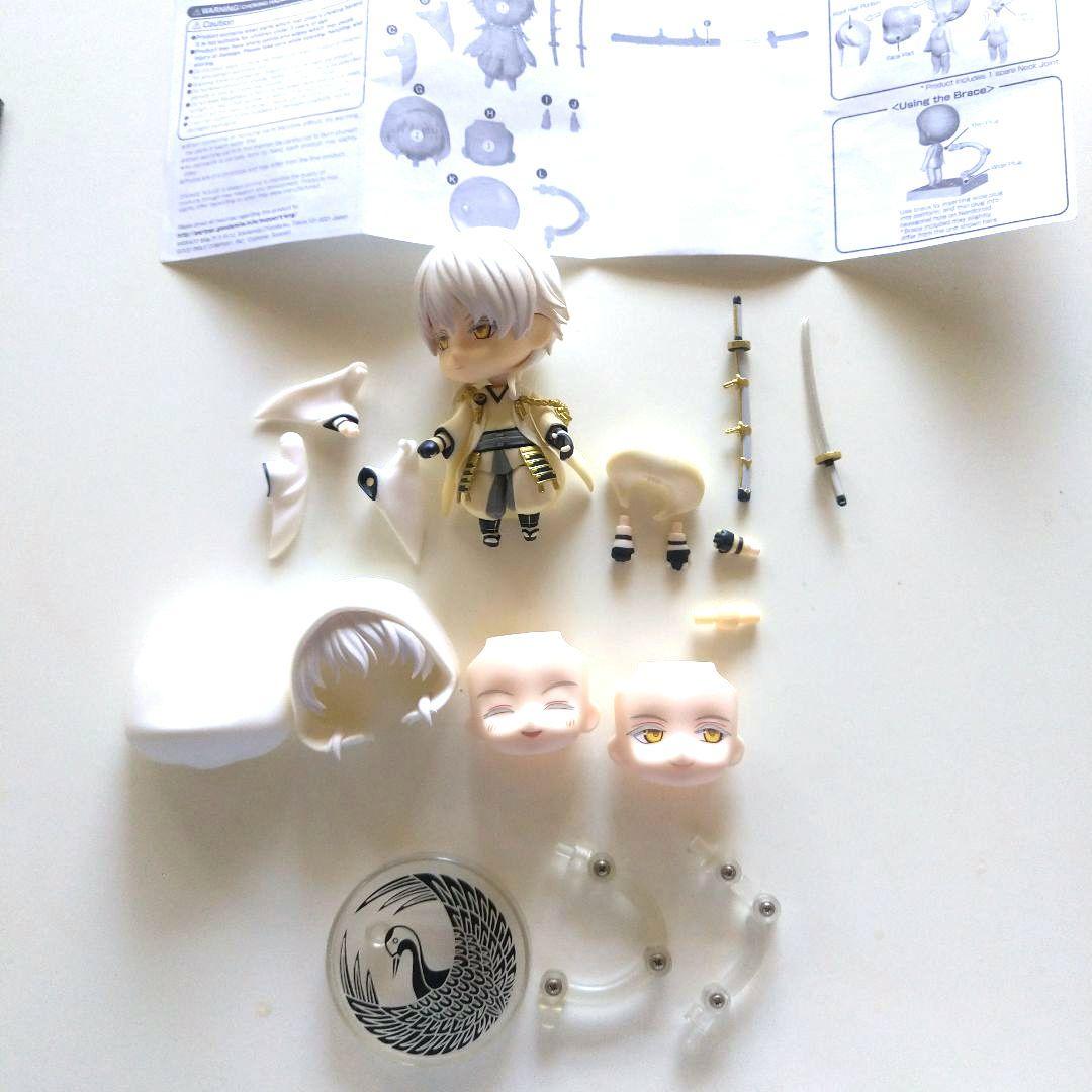 刀剣乱舞 山姥切国広 山姥切長義 鶴丸国永 ねんどろいど カード他まとめ売り