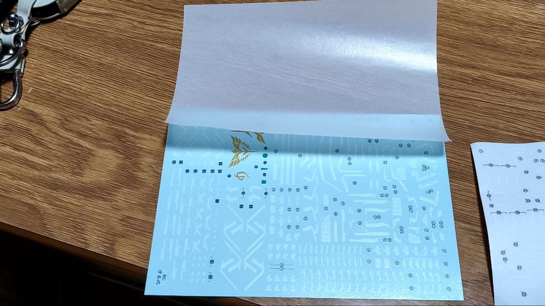 RG サザビー　メカニカルコアメッキ　ファンネルエフェクト付き