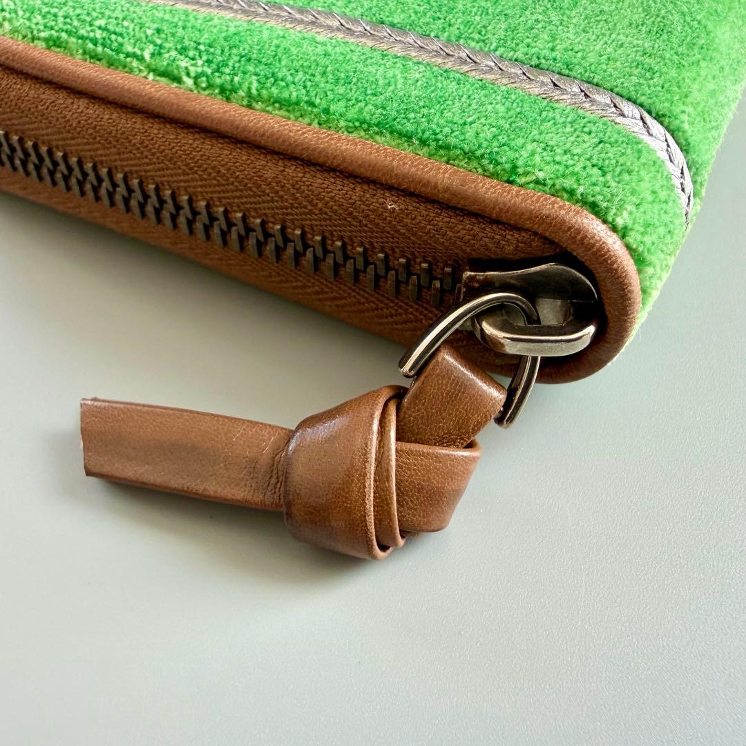 レイコ様用　美品 超希少 限定 ボッテガヴェネタ 二つ折り財布 グリーン 箱あり