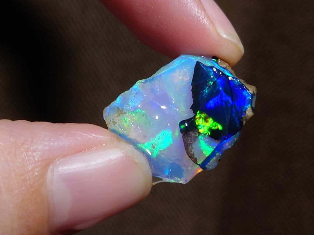 混合　エチオピアオパール　ウェロ産　チョーク　鉱物標本　原石