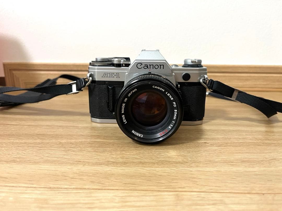 Canon AE-1 フィルム一眼レフカメラ