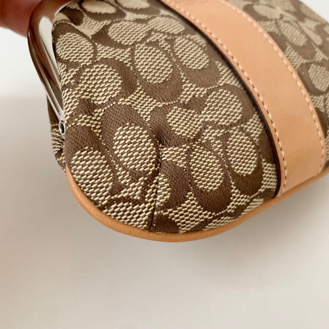 【COACH】コーチ　がま口　ポーチ　シグネチャー　ベージュ　新品　お財布