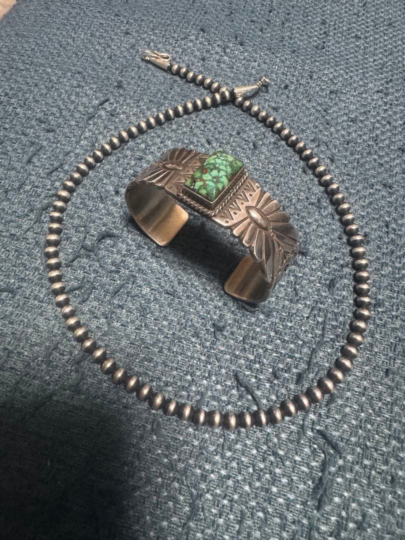 本日限定　超希少天然ターコイズ シルバーバングル HS刻印ナバホパールネックレス