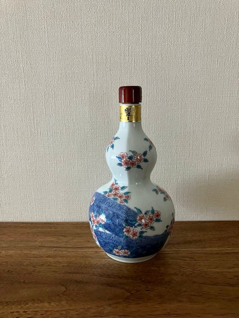 【空瓶】響21年　有田焼　色絵柴垣桜文面取瓢形瓶