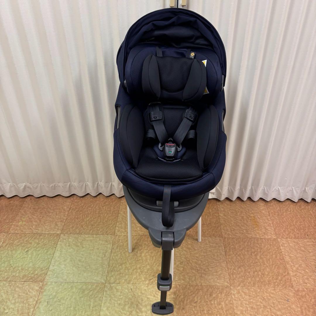クリーニング済☆美品☆コンビ　新生児OK　THE　S　Air　ISOFIX　紺