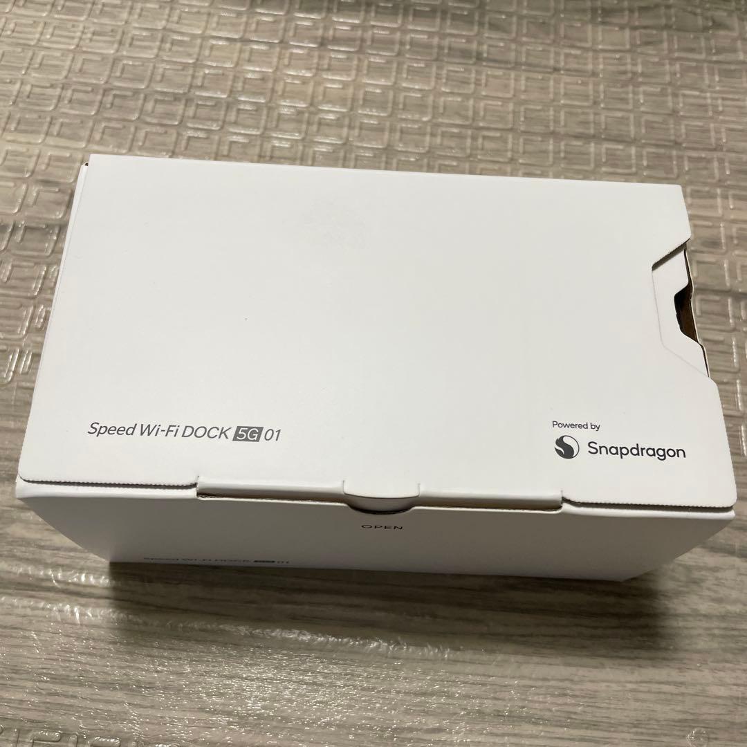 Speed Wi-Fi DOCK 5G 01 本体