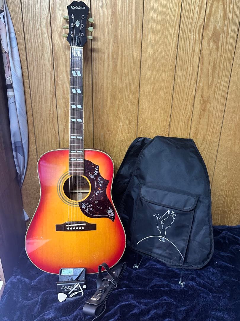 すずめの涙 希少Epiphone Hummingbird Aged