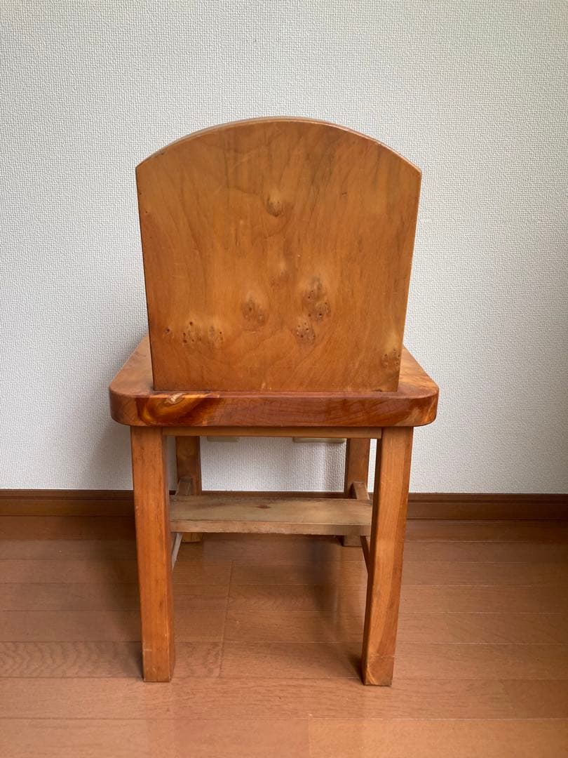 一枚板の椅子