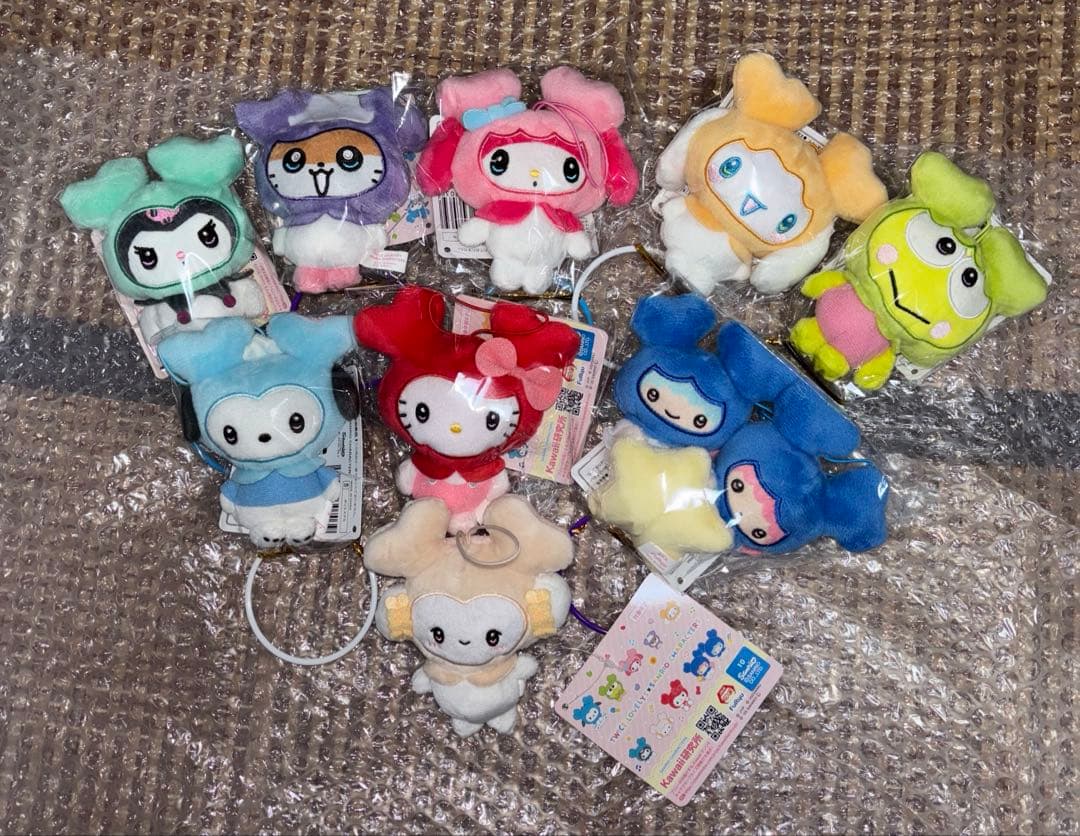 GiGO TWICE　LOVELYS サンリオ　マスコット　コンプリートセット