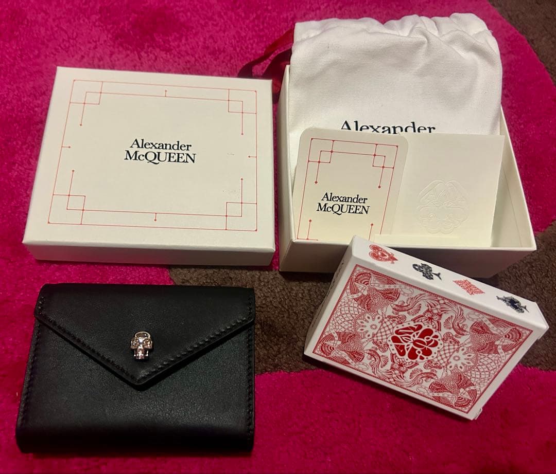 【新品未開封】AlexanderMcQueenスカルレザーカードケース/トランプ
