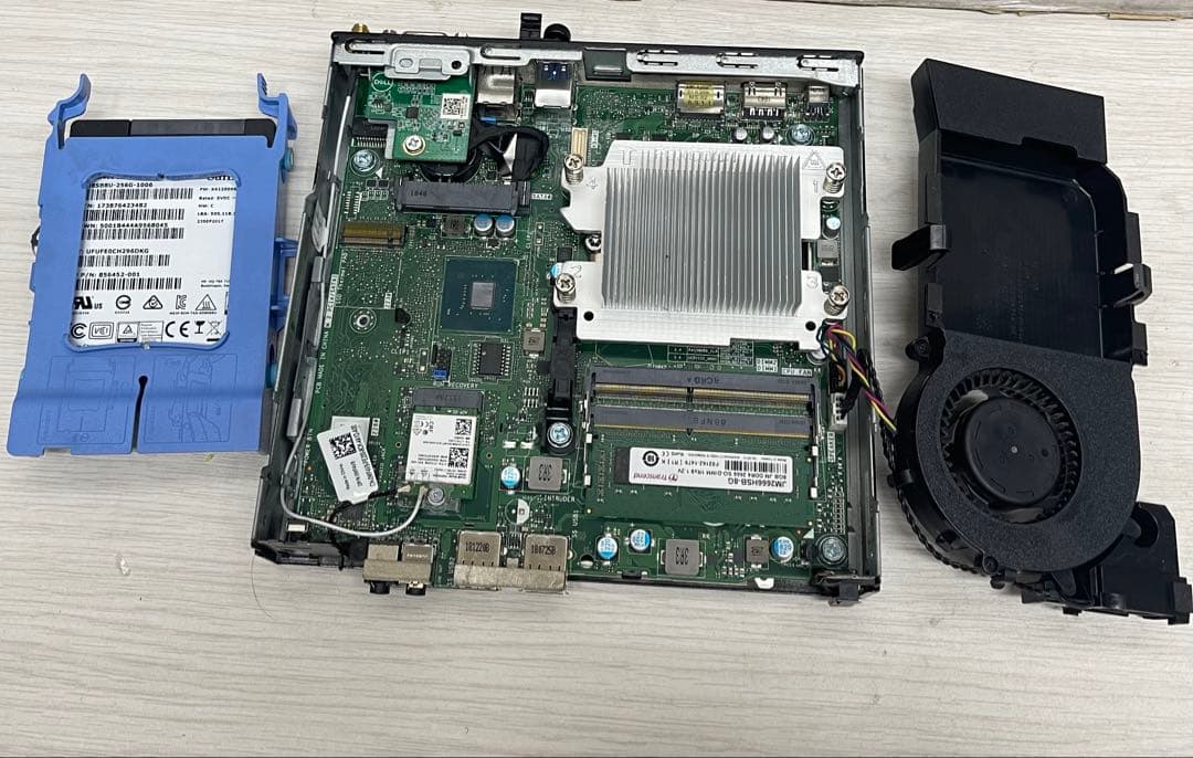 デルOptiPlex 3060 Micro Celeron 8GB SSD256