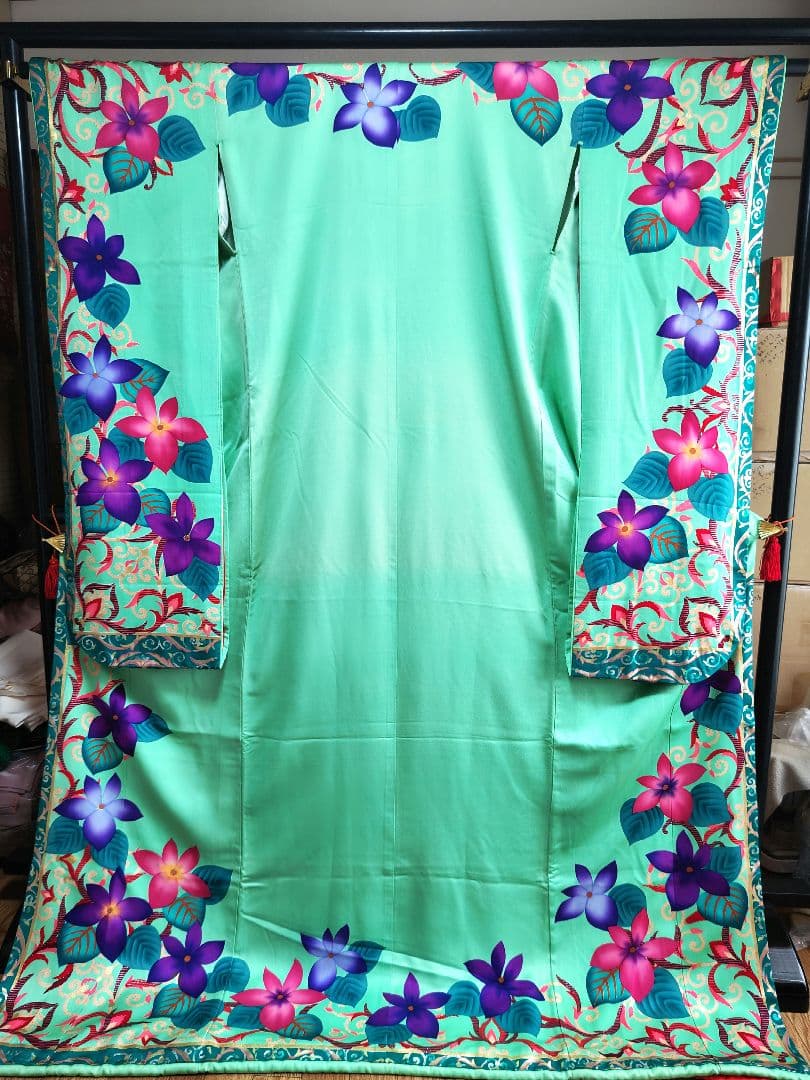 婚礼 花嫁用 大振袖 引き振袖　黄緑色系　結婚式