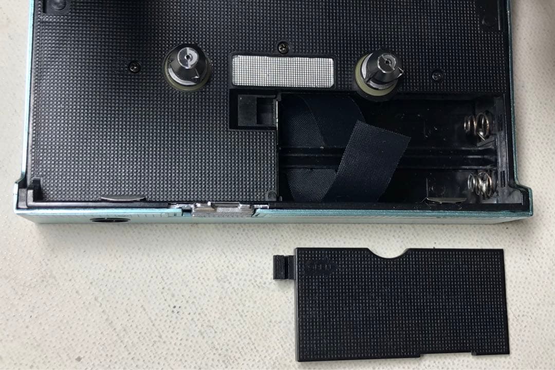 これ液漏復活？ワウフラ仕様通動くSONY WM-DDアナログガジェット、ブルーQ