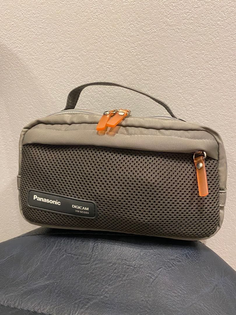 Panasonic HC-V360MS フルHDビデオカメラ、ケ－ス、三脚付き