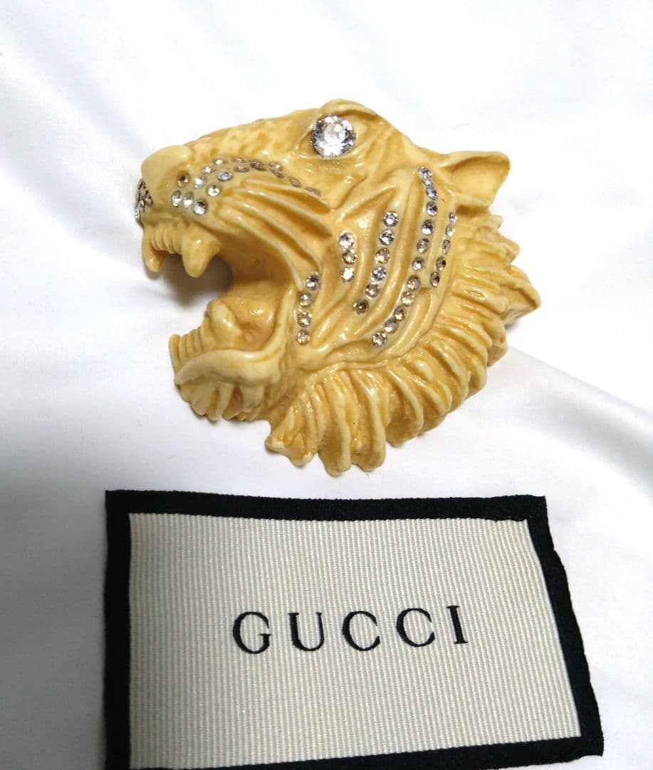 超希少　GUCCI　タイガー　ブローチ　イエロー