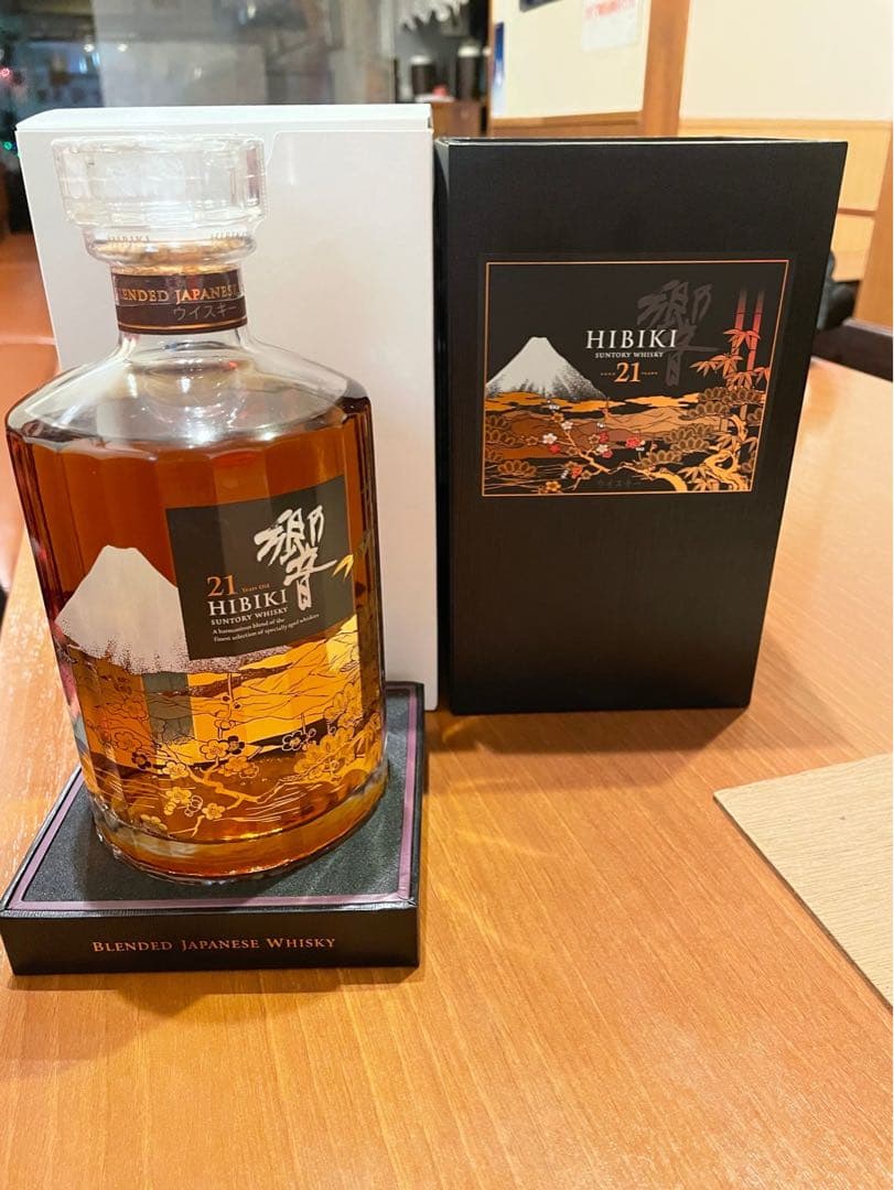 サントリー ウイスキー 響21年 花鳥風月 空港限定