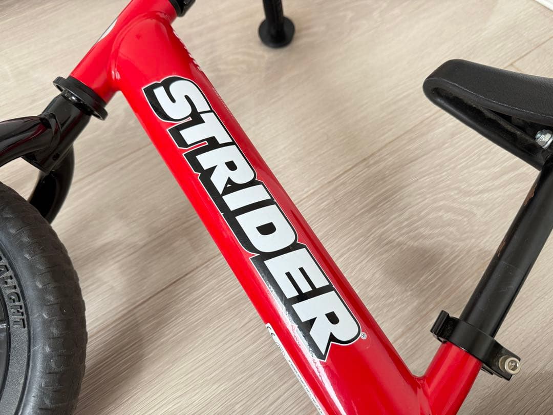 【美品】ストライダー スポーツモデル 12インチ 赤 レッド