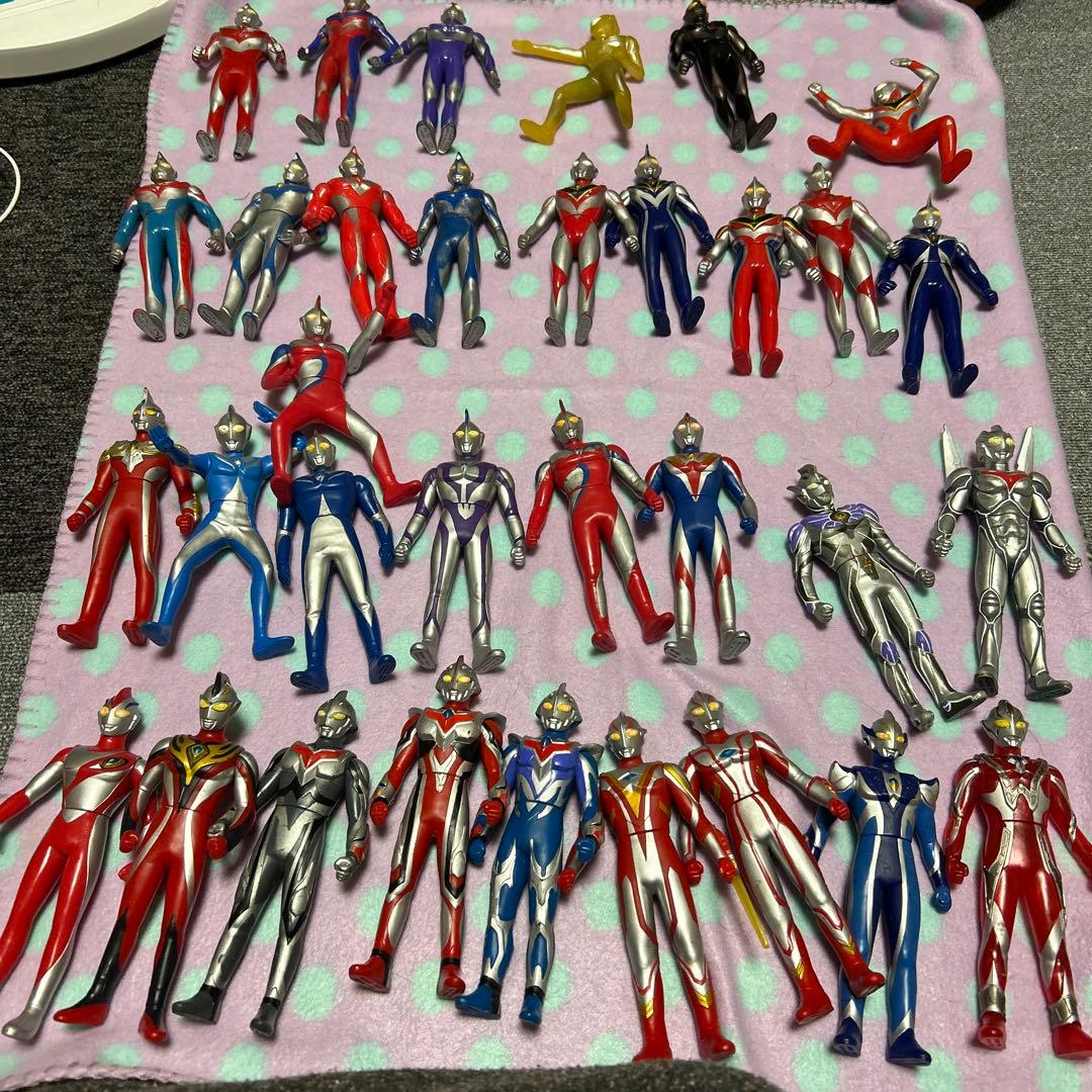 ウルトラマンフィギュアセット 約33体