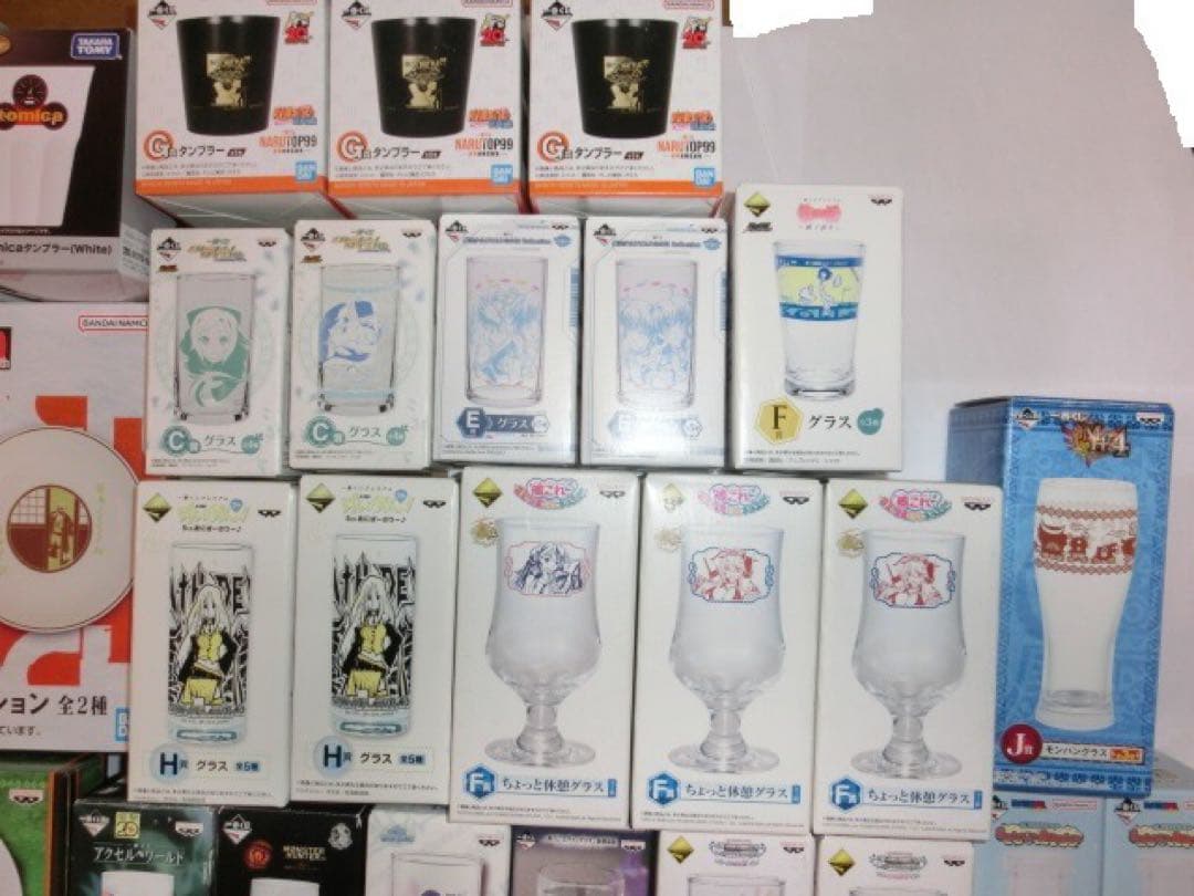アニメゲームキャラクターグッズ100点ハンドタオル グラス皿下位賞くじまとめうり