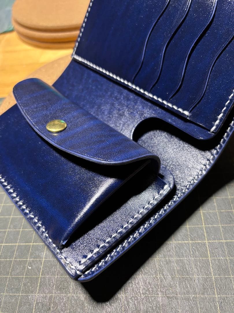 ミドルウォレット　ベルギー産　ルガト　ハンドメイド【訳あり】