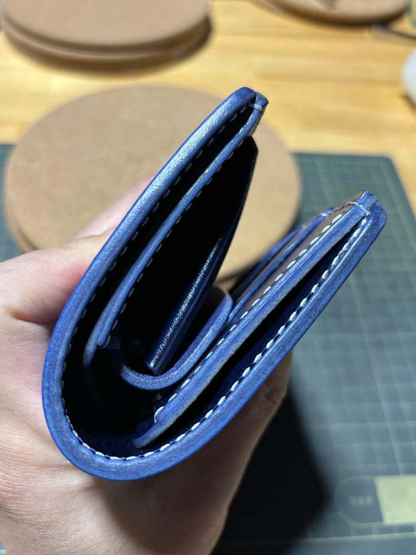 ミドルウォレット　ベルギー産　ルガト　ハンドメイド【訳あり】