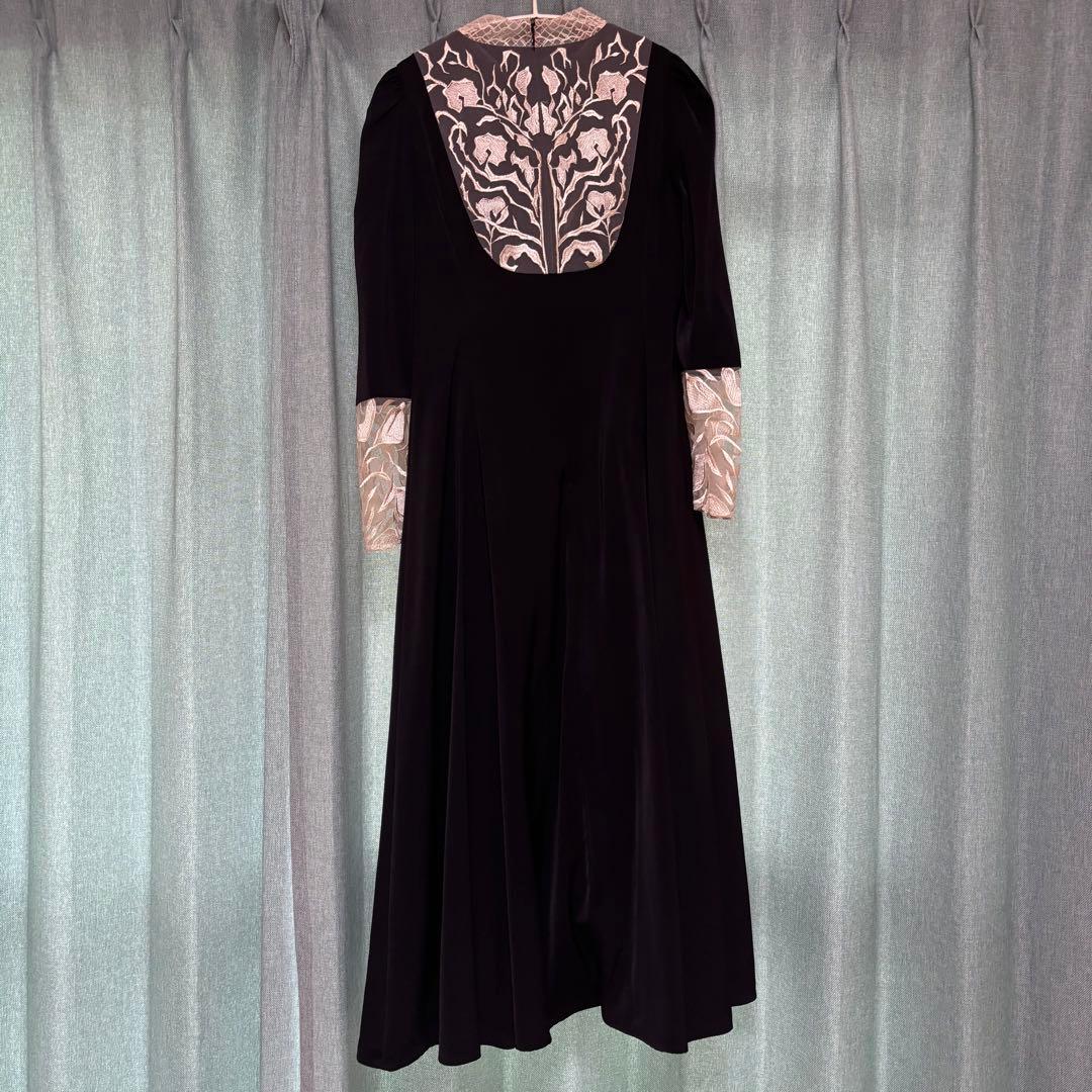 美品✨etoll バック刺繍フレアドレス　パーティー　オケージョン　結婚式　M