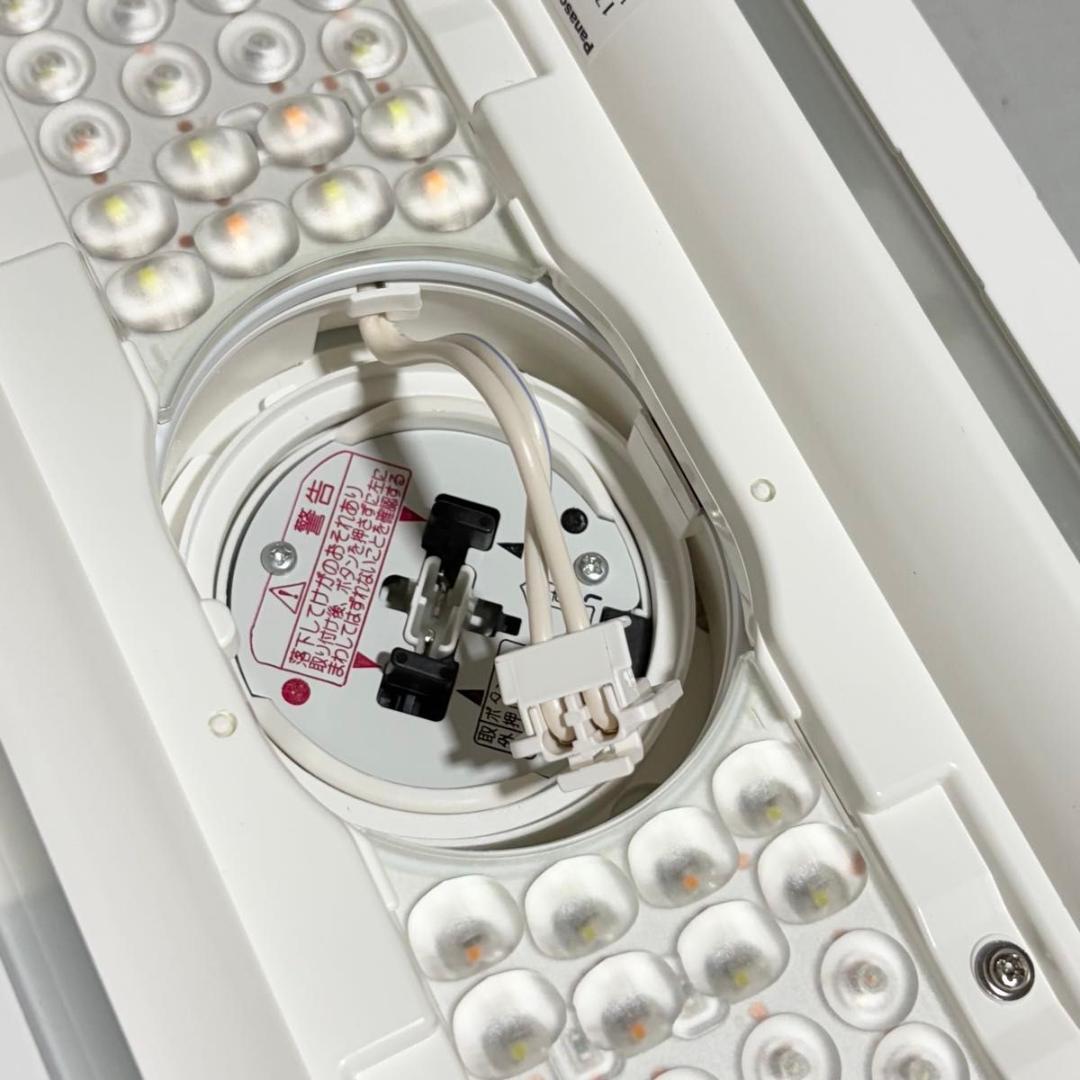 パナソニック　HH-CC0885A LEDシーリングライト 8畳　2017年製
