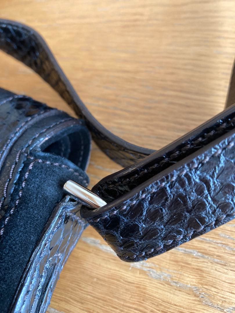 カルティエ　ショルダーバッグ