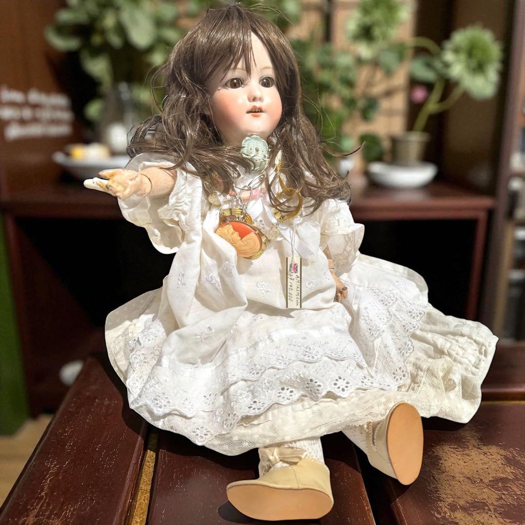 アンティーク ビスクドールアーモンド マルセル ホワイトドレス ボネ カメオ