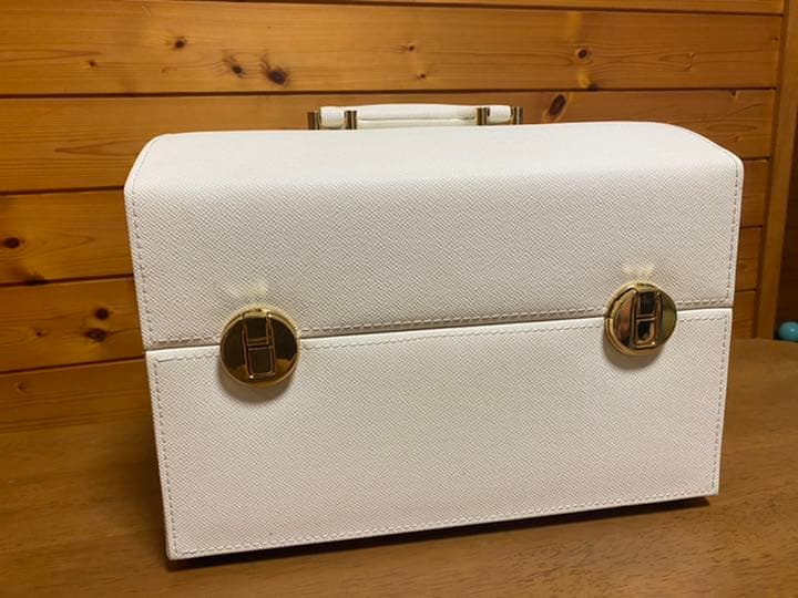 たかの友梨ビューティークリニック　　　フォトフラッシュ