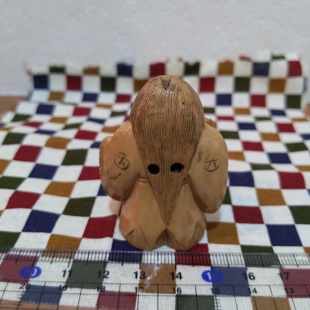 時代提げ物 面変絡繰根付 在銘 天然素材 高5.2cm幅3.9cm重30ｇ緻密彫