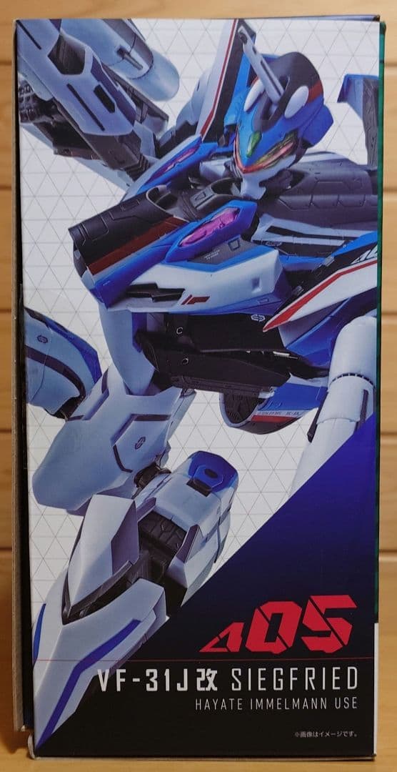 バンダイ魂ネイションDX超合金VF-31J改ジークフリードハヤテ・インメルマン機