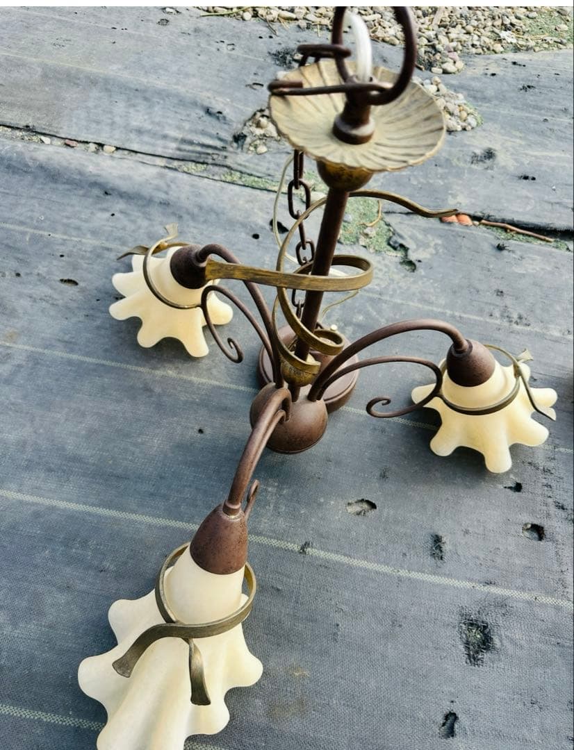 IDC ブラウン・アイボリー シャンデリア 3灯