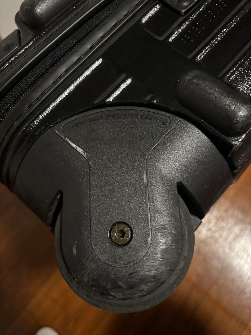 RIMOWA リモワ サルサ 機内持ち込み 35L前後 ブラック黒2輪