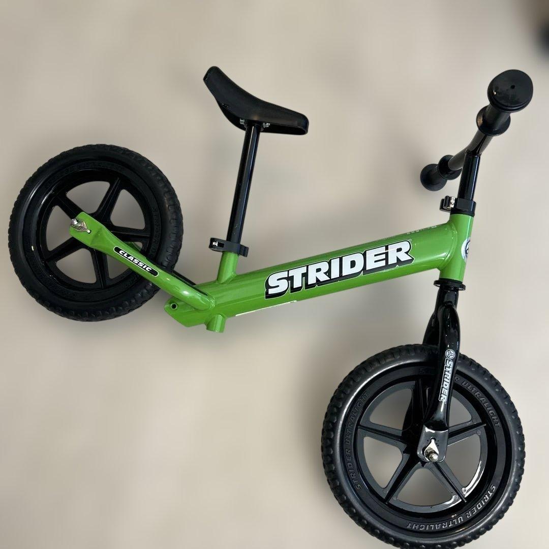 美品　STRIDER バランスバイク 緑色　ストライダー