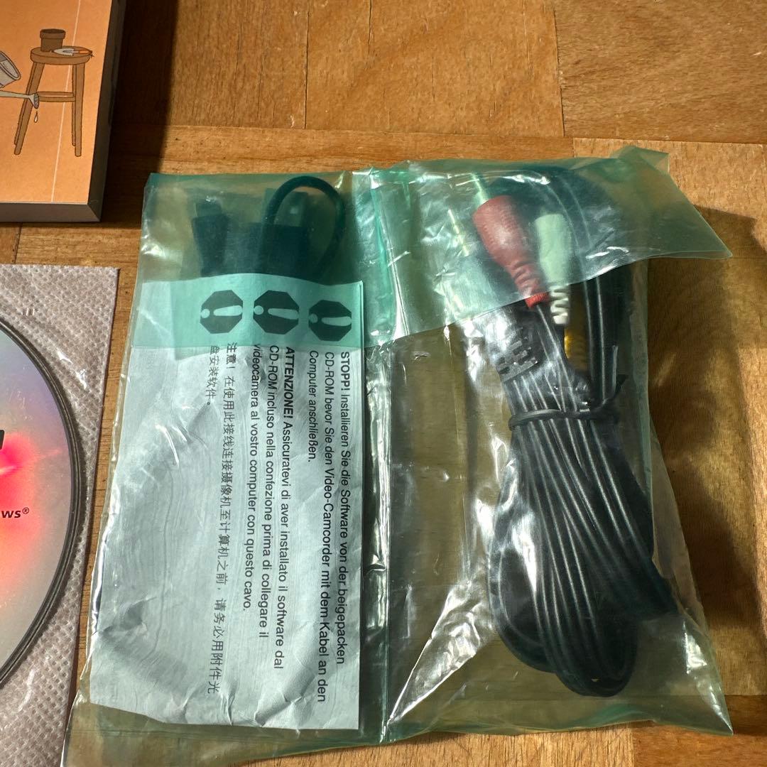 Canon ivIs HF R21 2011年製