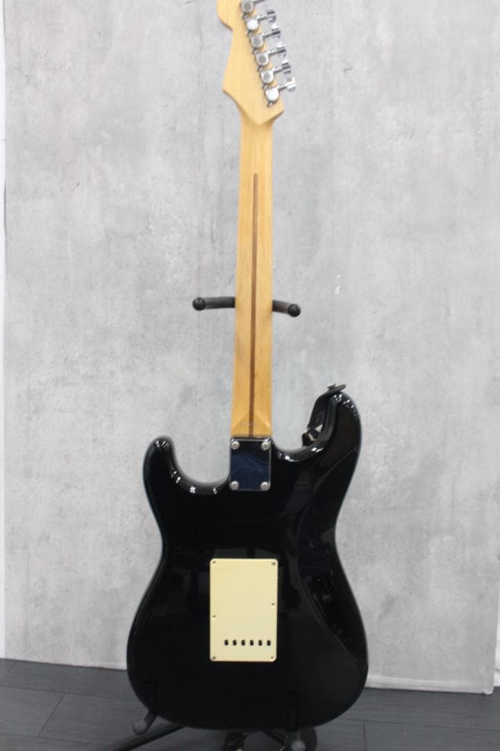 ▲Fender STRATOCASTER JAPAN Tシリアル エレキギター