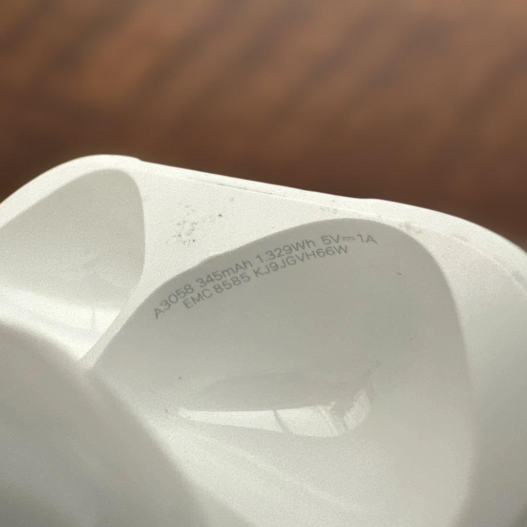 ★即使用可★Apple AirPods4 本体ケース イヤホン左右セット