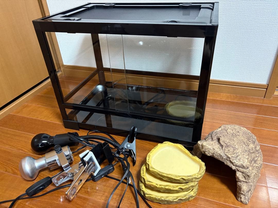 爬虫類飼育セット（爬虫類飼育ガラスケージセット）