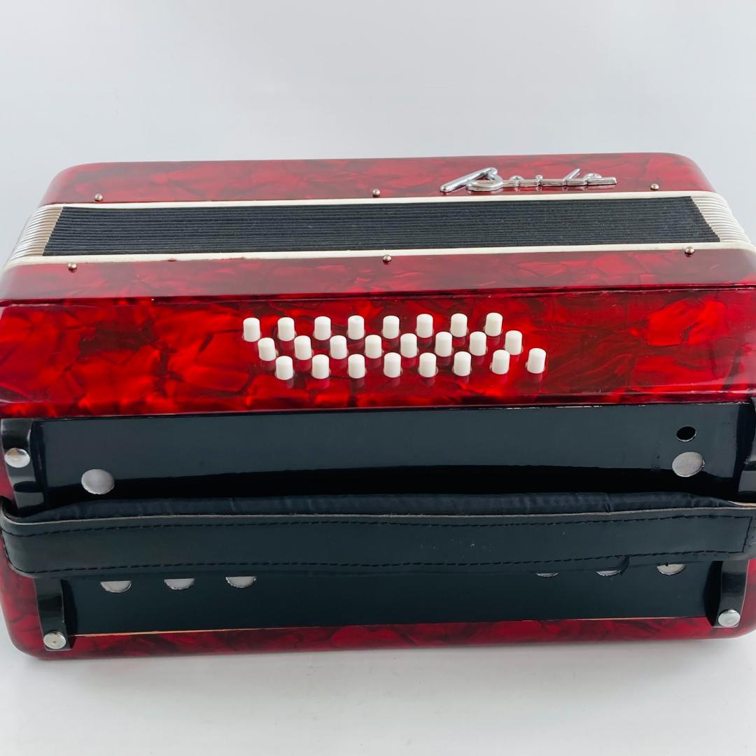 美品 BAILE アコーディオン M2019 30鍵 24ベース 赤 ケース付